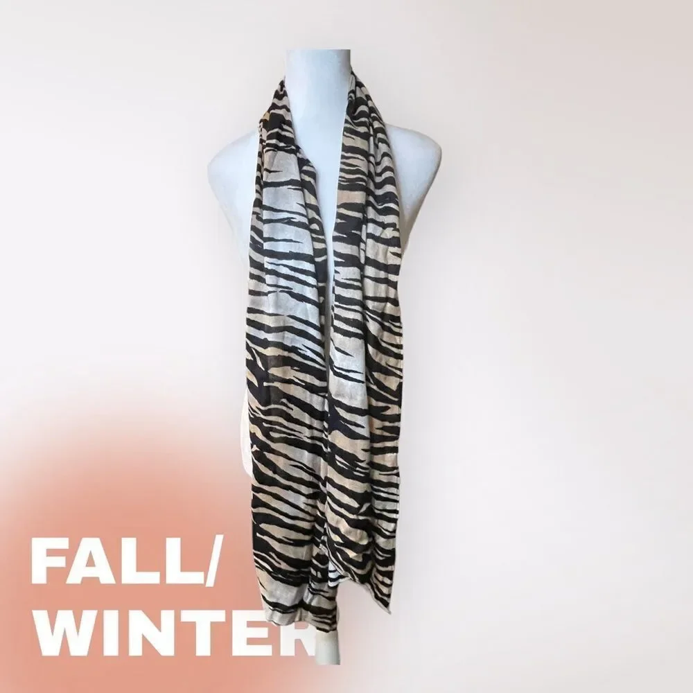 CHICO’S ANIMAL PRINT SCARF‎